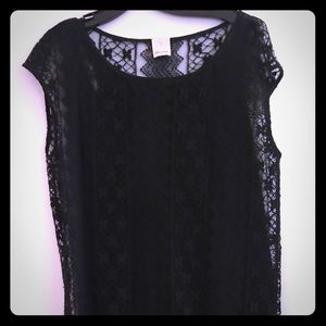 Ella Moss black lace top